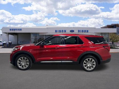 Certified 2025 Ford Explorer Platinum image 6