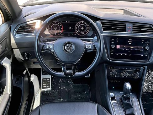 Used 2019 Volkswagen Tiguan SEL R-Line image 6