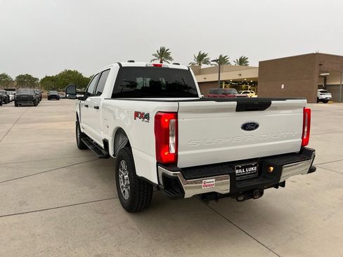 Used 2025 Ford F250 XLT w/ FX4 Off-Road Package AWD/4WD image 9