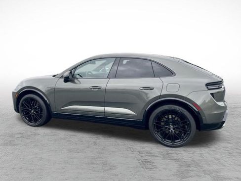 Used 2025 Porsche Macan Turbo Electric AWD/4WD image 5