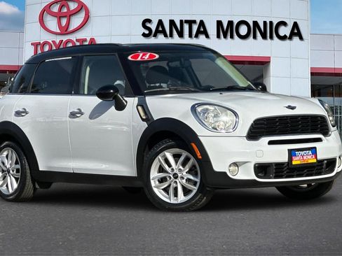 Used 2014 MINI Cooper Countryman S image 2