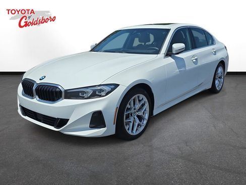 Used 2025 BMW 330i Sedan RWD image 1