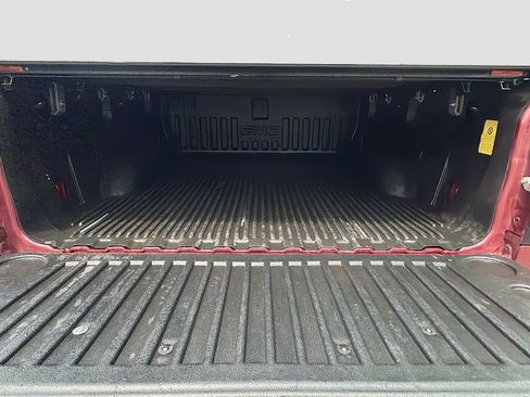 Used 2014 GMC Sierra 1500 SLT w/ SLT Crew Cab Value Package AWD/4WD image 13