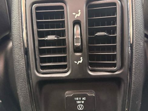 Used 2012 Jeep Grand Cherokee Laredo RWD image 18