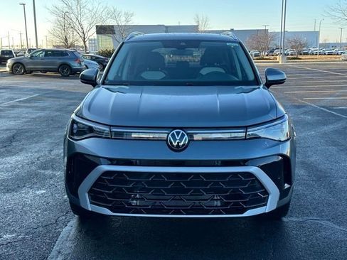 New 2026 Volkswagen Taos SEL image 2