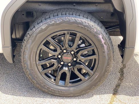 Used 2025 GMC Sierra 1500 Elevation RWD image 16