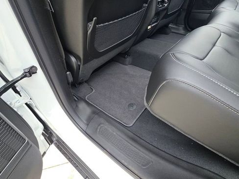 New 2026 Jeep Grand Cherokee Limited AWD/4WD image 19