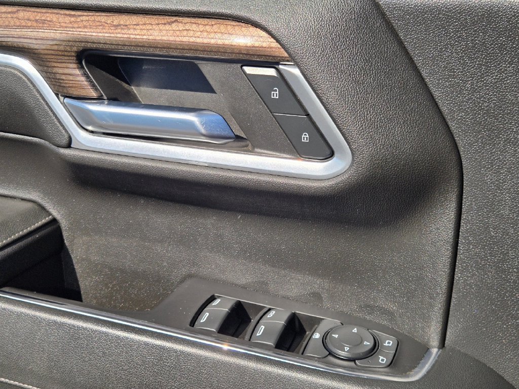 Used 2023 Chevrolet Silverado 1500 LT AWD/4WD image 21