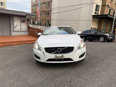 Used 2012 Volvo S60 T6 AWD/4WD image 3