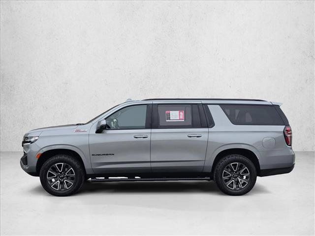 Used 2023 Chevrolet Suburban Z71 w/ Luxury Package AWD/4WD image 2