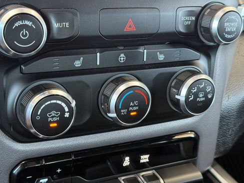 Used 2023 RAM 1500 Big Horn AWD/4WD image 18