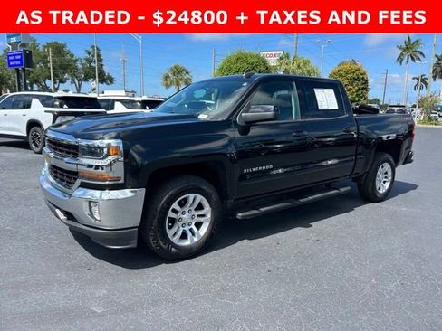 Used 2018 Chevrolet Silverado 1500 LT w/ All Star Edition AWD/4WD image 3