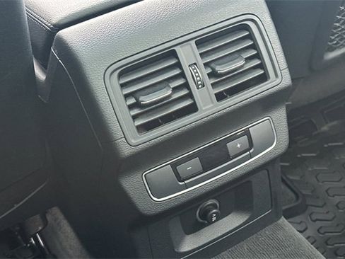 Used 2020 Audi Q5 2.0T Premium w/ Convenience Package image 15