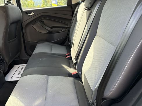 Used 2018 Ford Escape SE FWD image 13