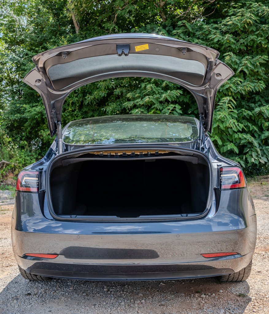 Used 2022 Tesla Model 3 Standard Range RWD image 9