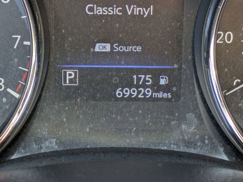 Used 2020 Nissan Rogue SV image 19