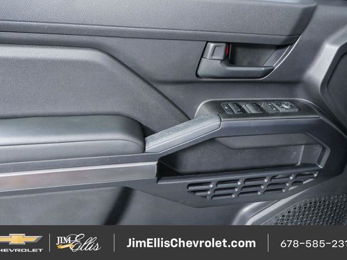 Used 2025 Toyota 4Runner SR5 RWD image 6