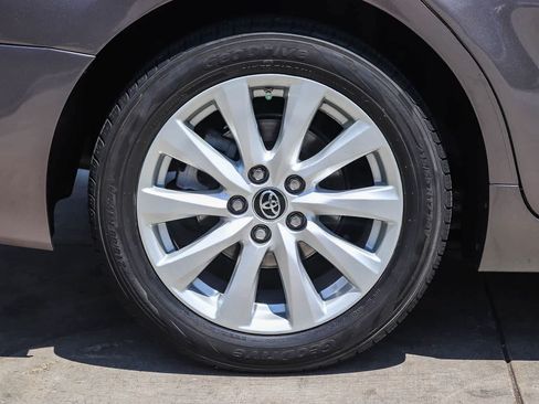 Used 2019 Toyota Camry LE FWD image 8