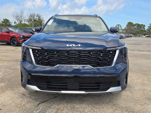 New 2026 Kia Sorento S image 3