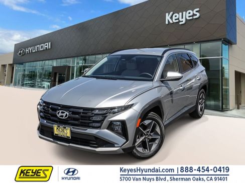 Used 2025 Hyundai Tucson SEL FWD image 1
