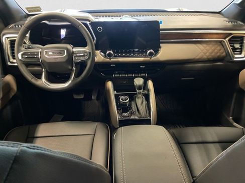 New 2026 GMC Canyon Denali w/ LPO, Denali Black Edition image 11