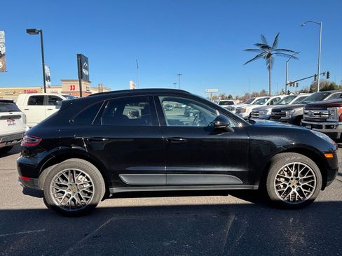 Used 2016 Porsche Macan S image 8