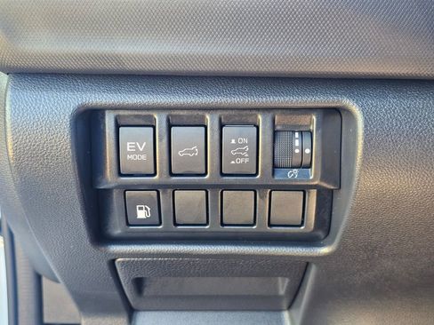 Used 2025 Subaru Forester Premium AWD/4WD image 24