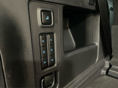 Used 2025 Ford Expedition Platinum w/ Stealth Performance Package AWD/4WD image 41