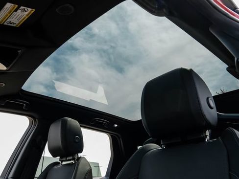 New 2026 Land Rover Discovery Sport Landmark AWD/4WD image 5