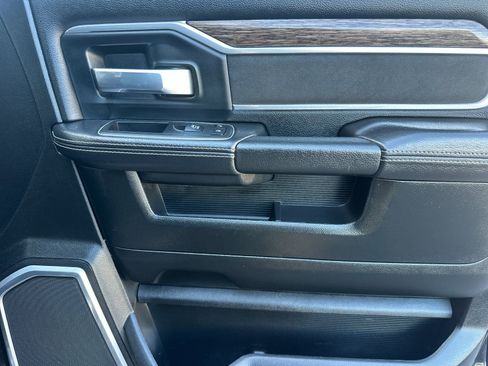 Used 2020 RAM 3500 Laramie image 19