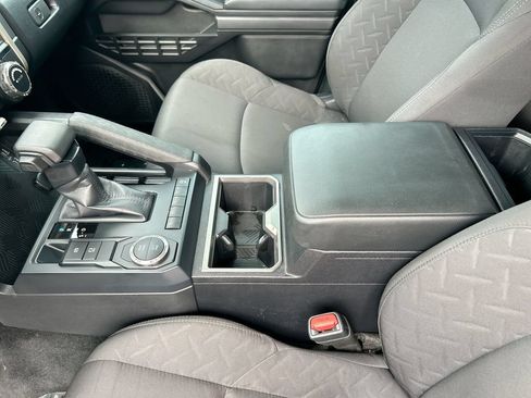 Used 2025 Toyota Tacoma SR5 RWD image 29