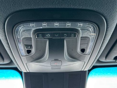 Used 2024 Mercedes-Benz Sprinter 2500 image 31