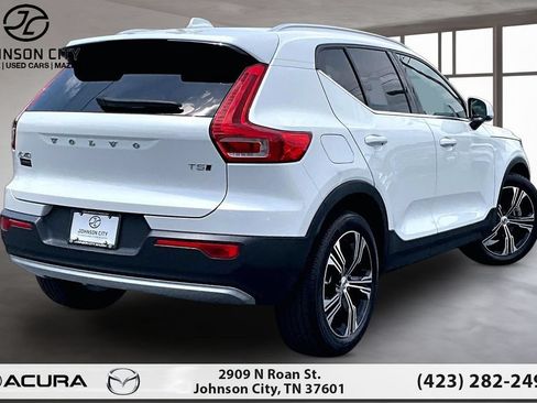 Used 2022 Volvo XC40 T5 Inscription w/ Advanced Package AWD/4WD image 2