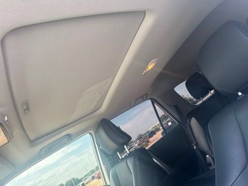 Used 2022 Toyota 4Runner Limited RWD image 3