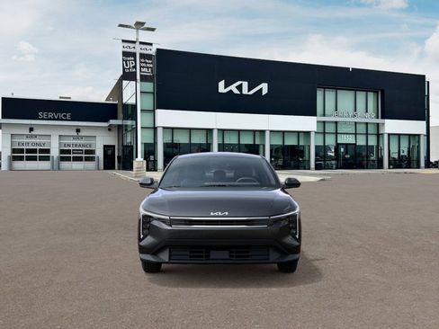 New 2026 Kia K4 LX image 2