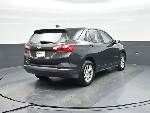 Used 2018 Chevrolet Equinox LS image 7