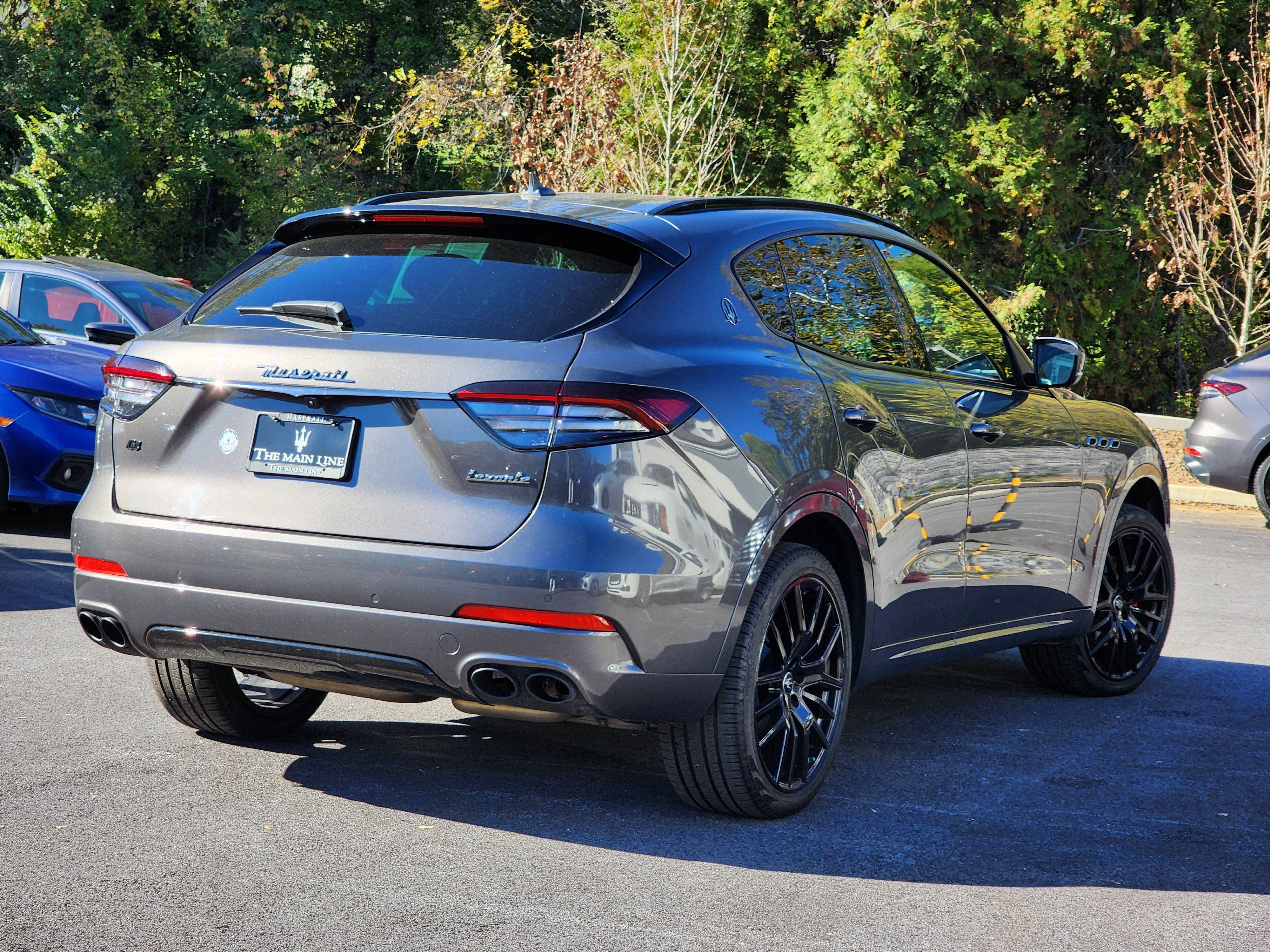 Used 2021 Maserati Levante AWD/4WD image 3