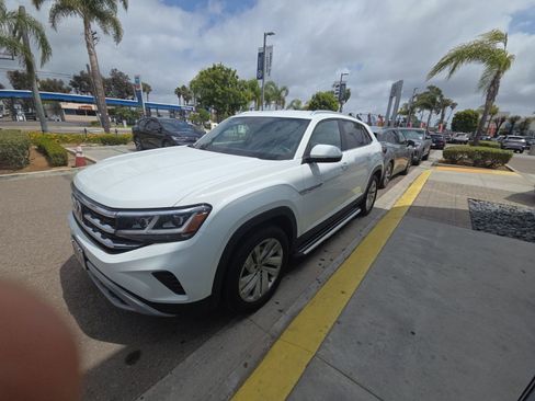 Used 2023 Volkswagen Atlas Cross Sport SE AWD/4WD image 4