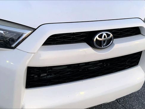 Used 2017 Toyota 4Runner SR5 Premium RWD image 29