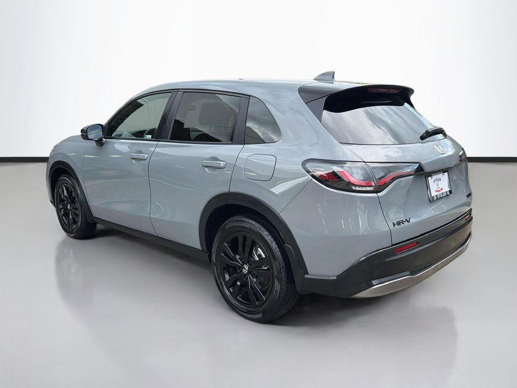Used 2026 Honda HR-V Sport image 5