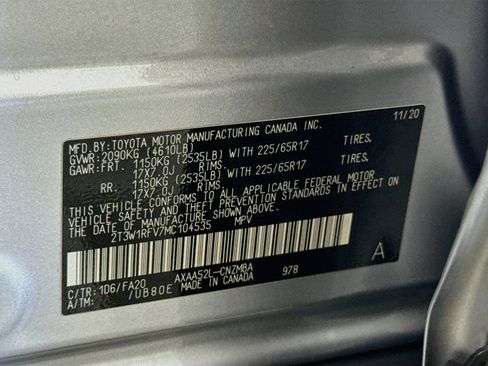 Used 2021 Toyota RAV4 XLE FWD image 40