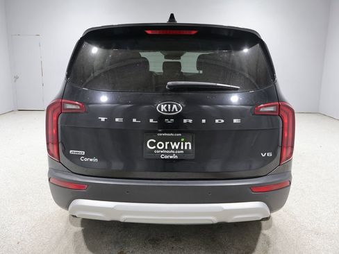 Used 2020 Kia Telluride LX AWD/4WD image 3