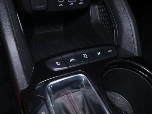 Used 2023 Chevrolet TrailBlazer RS image 34