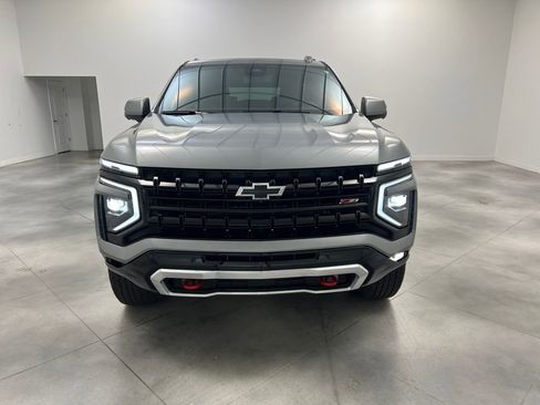 Used 2025 Chevrolet Tahoe Z71 image 2