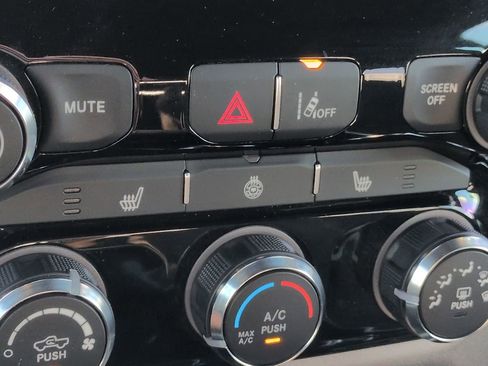 Used 2025 RAM 1500 Big Horn image 21