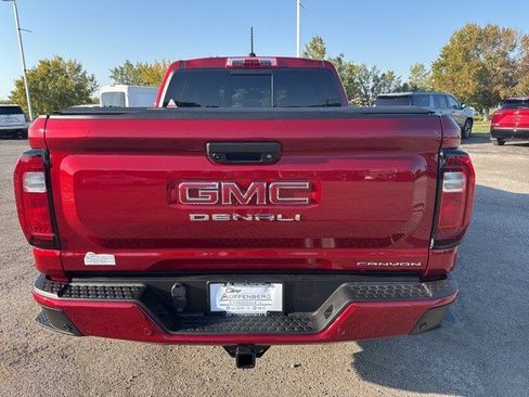 Certified 2024 GMC Canyon Denali image 9