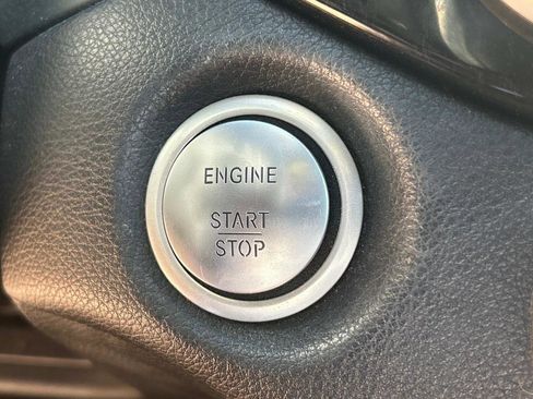 Used 2015 Mercedes-Benz CLA 250 4MATIC image 32