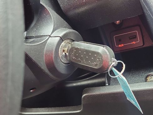 Used 2021 RAM ProMaster 2500 image 19