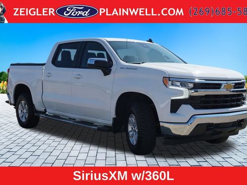 Used 2023 Chevrolet Silverado 1500 LT w/ Protection Package AWD/4WD image 7