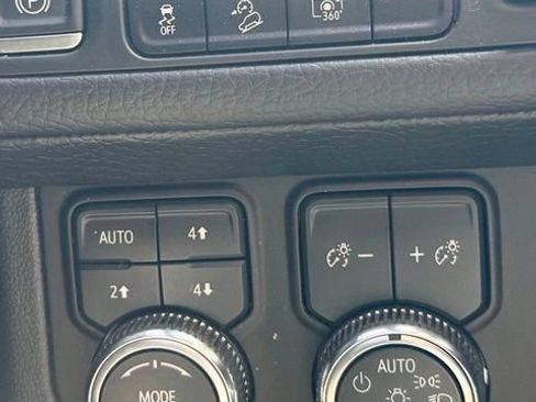 Used 2023 GMC Yukon XL Denali w/ LPO, Floor Liner Package AWD/4WD image 22